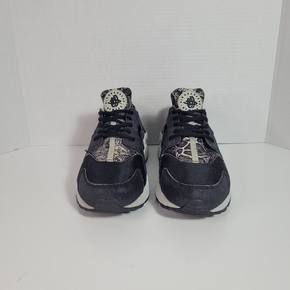 SOLD ✨️ Nike Womens Air Huarache Run Print Shoes Low Top Lace Up 10M - Picture 4 of 10